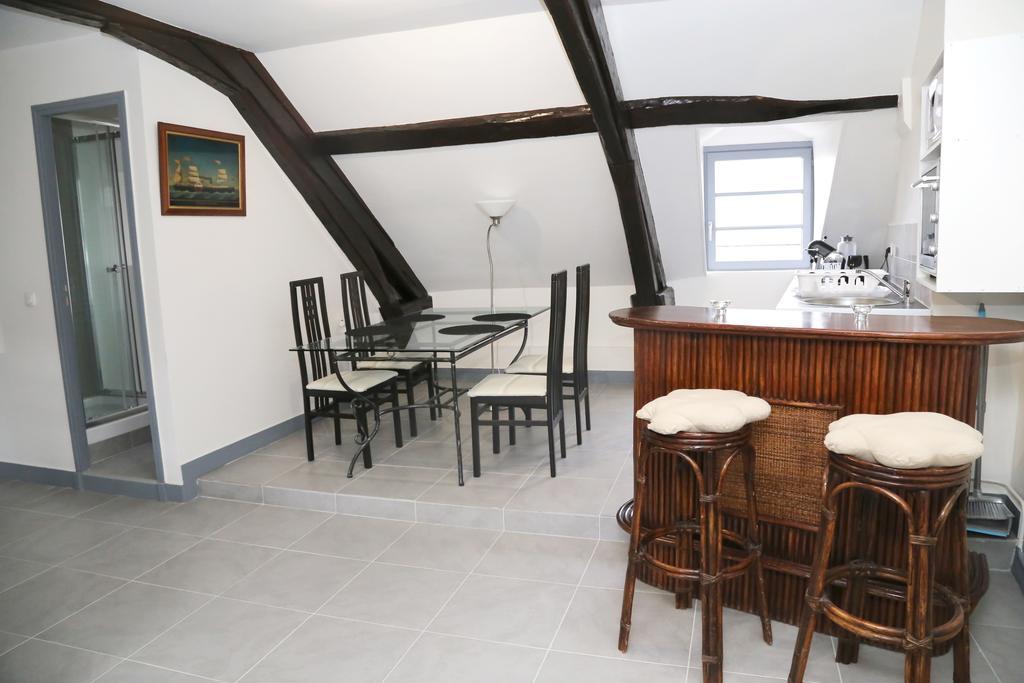 Appartement De Charme Онфлёр Номер фото