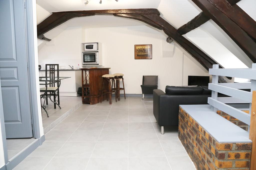 Appartement De Charme Онфлёр Номер фото